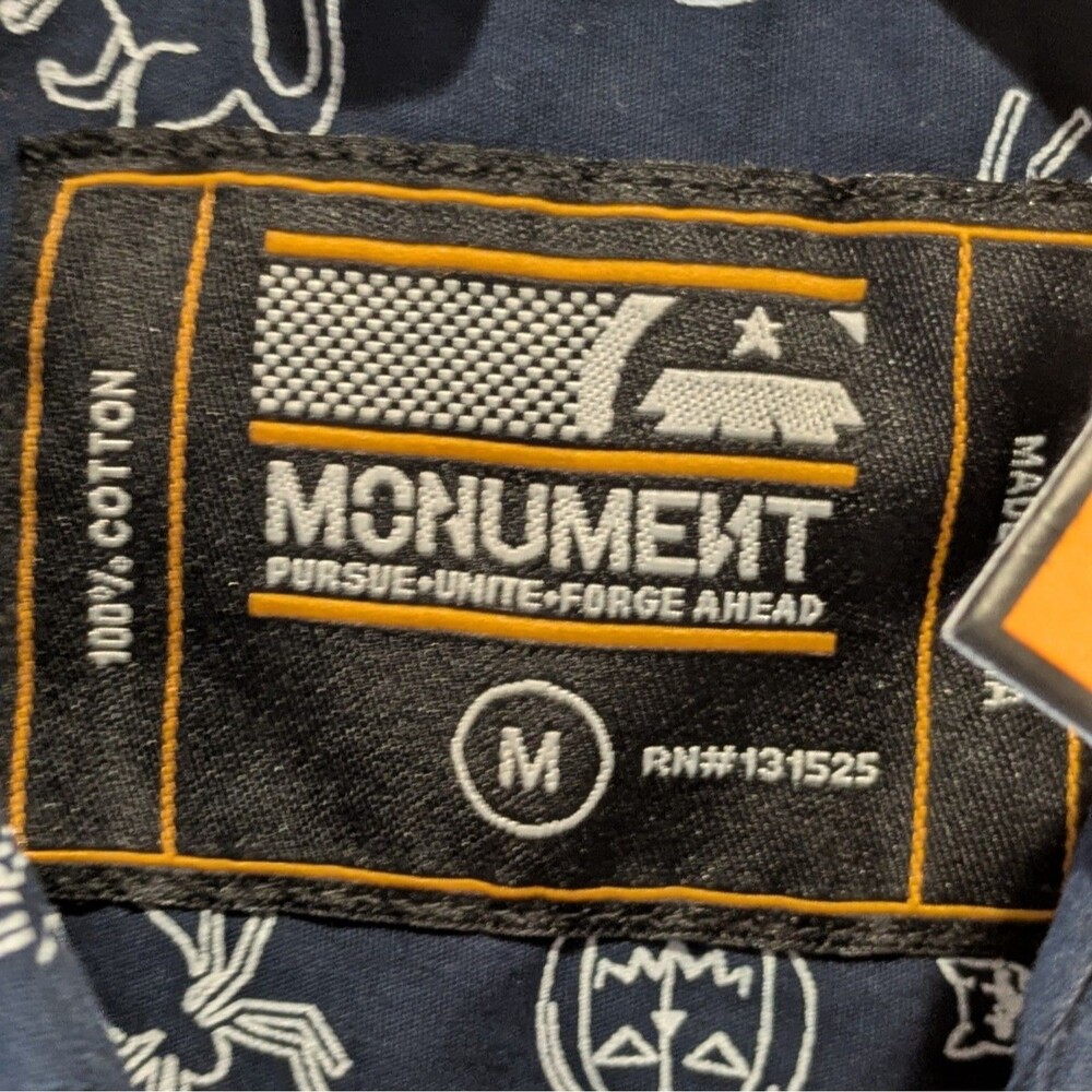 Monument Men's Halloween Shirt Navy Blue Button Up Medium NWT - Picture 5 of 8